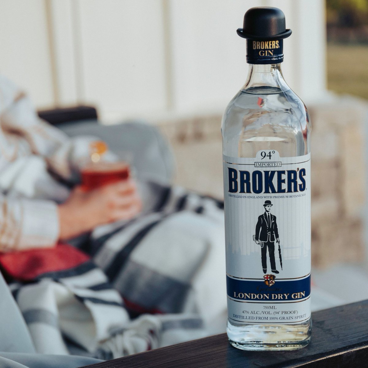 All dressed up and ready for any occasion. 🎩 #brokersgin