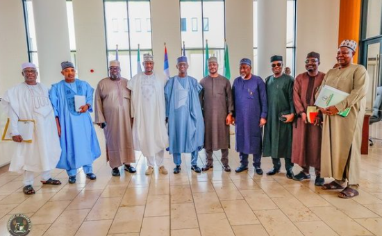 tvcnewsng's tweet photo. Zamfara State Governor Dauda Lawal and his Katsina State Counterpart, Dikko Radda met with Nigeria’s Defence Minister, Abubakar Badaru and the National Security Adviser, Nuhu Ribadu in Abuja.

https://t.co/uUR4nETXvv https://t.co/WMSRBWjlDV