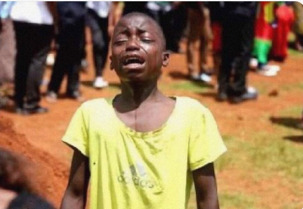 Va_Chihoro's tweet photo. Dear @ZetdcOfficial 
Why do you treat Hatfield residents like second class citizens? Everyday from about 5am to 11pm we have no power. When there is a fault you don't even consider that we have gone over 24hrs without power and still loadshed us. Mhosva yedu ndeyei chaizvo? https://t.co/iudK8QEEln