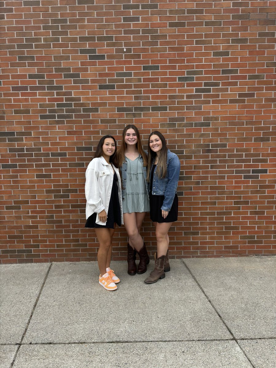 kross1414's tweet photo. ⚽️ 2024 Turf War - Tonight 6:30 at Union ⚽️

In addition: we will be celebrating these 3 seniors prior to kickoff…
Danica Zavala, Joey Hornyak, Kenzie Harkness (L to R)

@MEAD_ATHLETICS 
@MeadHighSchool https://t.co/VsQp71hfql