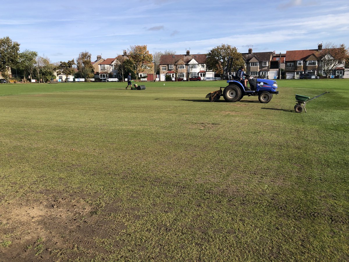 GrasshoppersSGM's tweet photo. Cut, Scarify, clean up, spike, seed, feed and top dress at @wallaseycc to finish off our autumn end of season Reno’s. 💪🏻☀️🌱🏏 https://t.co/gaKcnKyU04