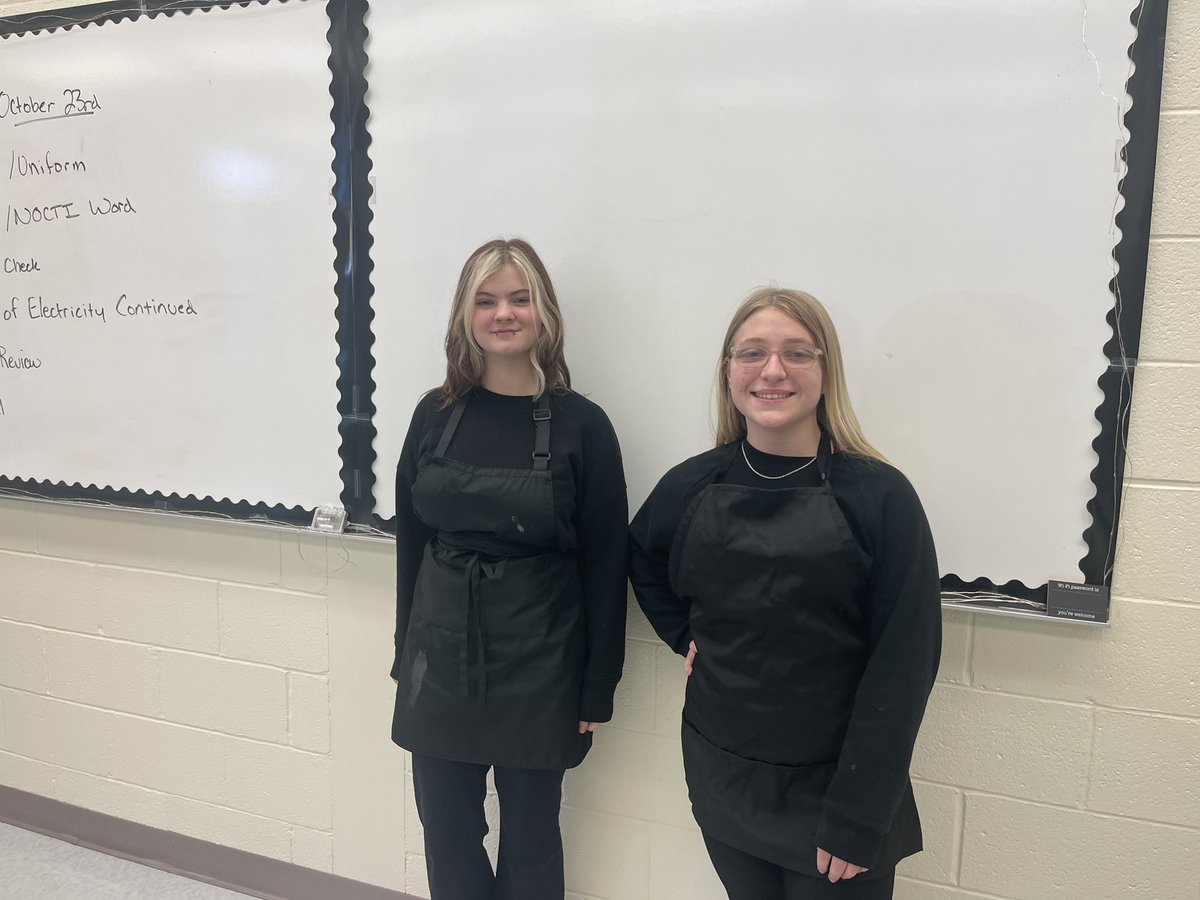 TRINITY_MLUCAS's tweet photo. Had an awesome stop at WACTC today, where the cosmetology students were showing off their incredible skills! 💇♀️💅 Their creativity and talent are off the charts—future beauty pros in the making! @WesternAreaCTC #FutureStylists #TrinityProud https://t.co/GQCynSMhtL