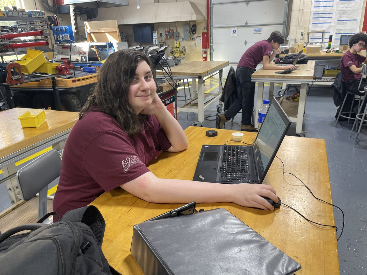 TRINITY_MLUCAS's tweet photo. Shoutout to the incredible Hillers at WACTC, working hard every day to master their skills and craft! 💪🎓 Whether it’s culinary, cosmetology, or another trade, their dedication is inspiring. The future is in great hands! #FuturePros @WesternAreaCTC https://t.co/blepdD32cm