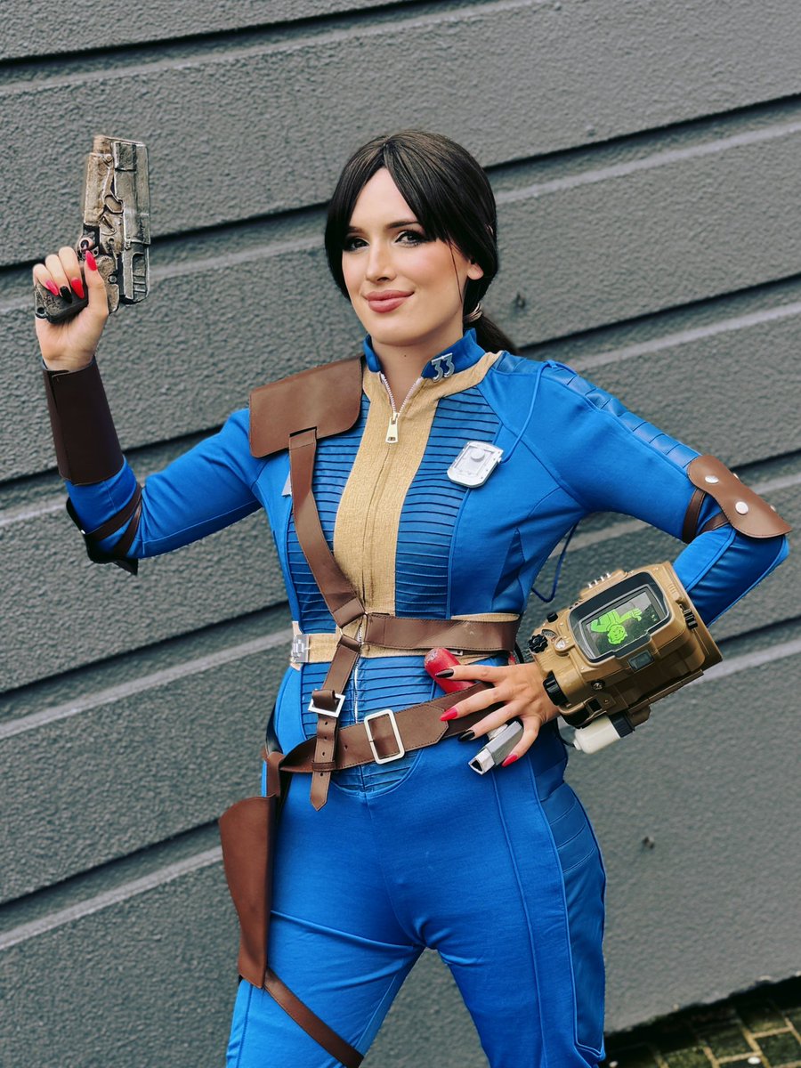 Happy #FalloutDay ❤️ I absolutely love and adore the games and the community, here’s my Lucy cosplay I did last month #fallout