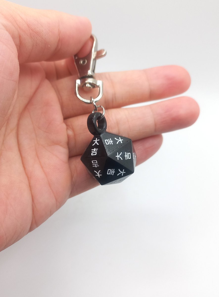 趁這波獵人聯名活動重新推一次~
排不到獵人卡牌沒關係
可以考慮蒐藏一顆風險骰子
凡是猶豫不決就骰一下
滿滿的大吉凡事順利!!
但如果骰到大凶...( ˘•ω•˘ )
也許可以考慮待家裡看直播就好
此外
不建議在老虎吃餃子機使用喔
機器爆炸的話概不負責 ㅍ_ㅍ
#獵人 #風險骰子 #3DPrinting