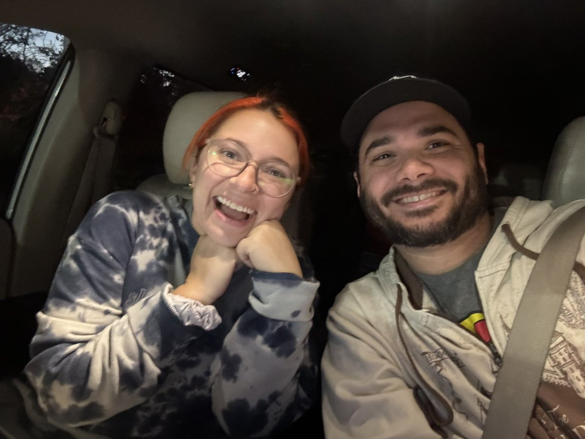 Early morning drive to the airport!! Headed to MAGICON VEGAS!!!