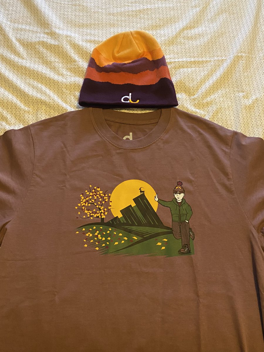 New winter hat and autumn t-shirt courtesy of <a href="/daft_laddie/">Daft Laddie</a>. Belters.