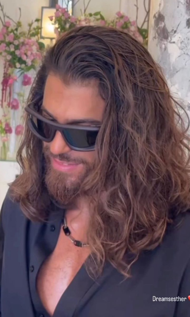 silbigg's tweet photo. 🥵🥵🥵🥵
#Mipcom24
📍Cannes
#𝕰𝖑𝕿𝖚𝖗𝖈𝖔
#CanYaman https://t.co/NnJITShw8t