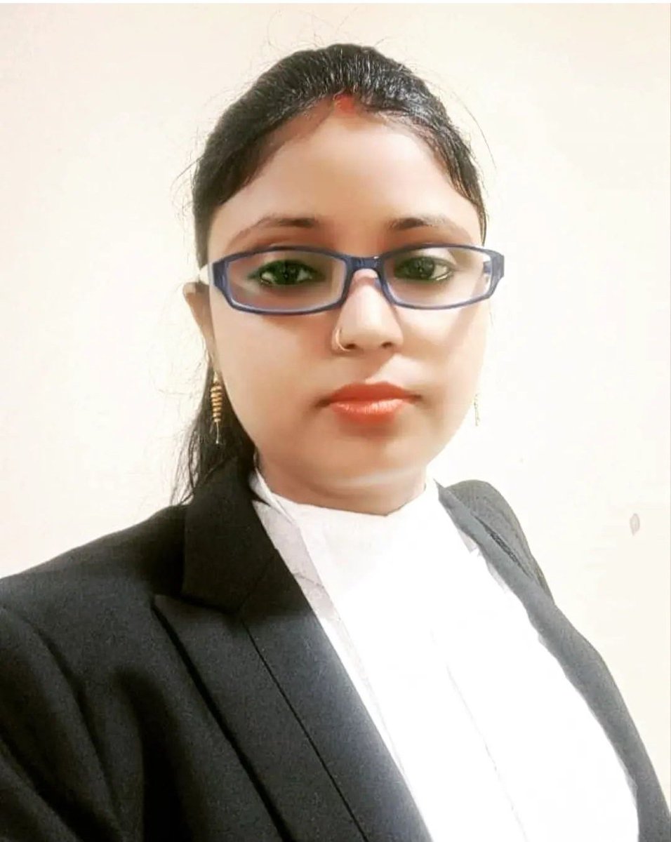 परिचय हो जाए - मैं एडवोकेट कल्पना श्रीवास्तव कानपुर (उत्तर प्रदेश) से हूँ औऱ आप...?