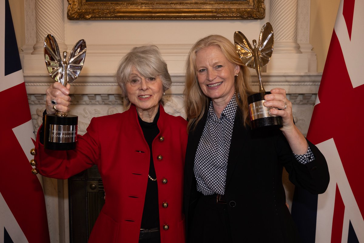 Refuge (@refugecharity) on Twitter photo “This Award is dedicated to all the women who have lost their lives to domestic abuse and to all of those who are currently living with domestic abuse.” - <a href="/hetnanton/">Hetti Barkworth-Nanton</a> on winning the Special Recognition award at Pride of Britain.
Find out more here👉 refuge.org.uk/news/refuge-ch… “This Award is dedicated to all the women who have lost their lives to domestic abuse and to all of those who are currently living with domestic abuse.” - <a href="/hetnanton/">Hetti Barkworth-Nanton</a> on winning the Special Recognition award at Pride of Britain.
Find out more here👉 refuge.org.uk/news/refuge-ch…