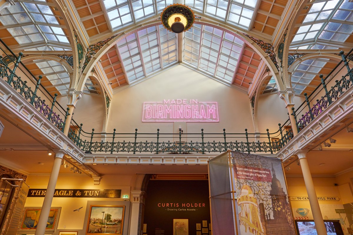 Birmingham Museum and Art Gallery tweet media