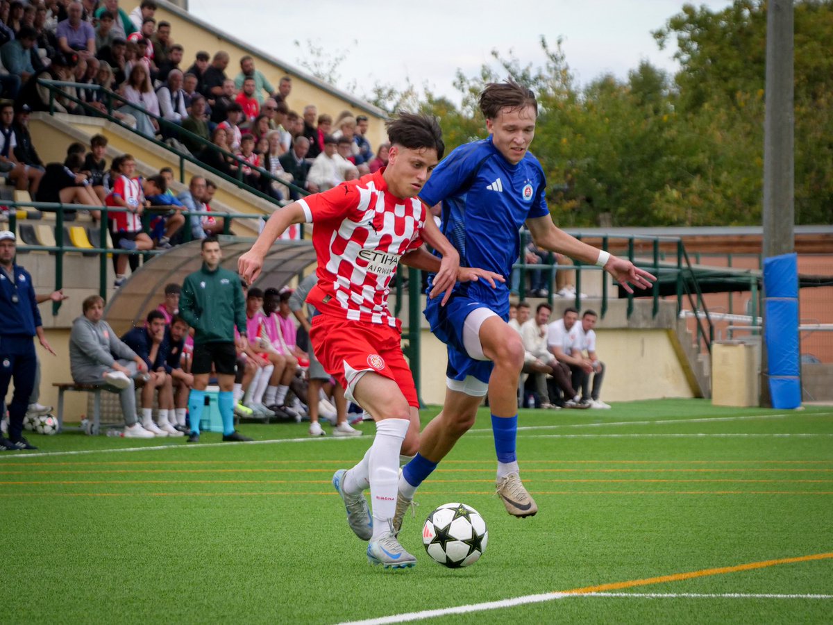 GFCAcademia's tweet image. 📸 𝐉𝐔𝐕𝐄𝐍𝐈𝐋 𝐀 🆚 @SKSlovan 🇪🇺