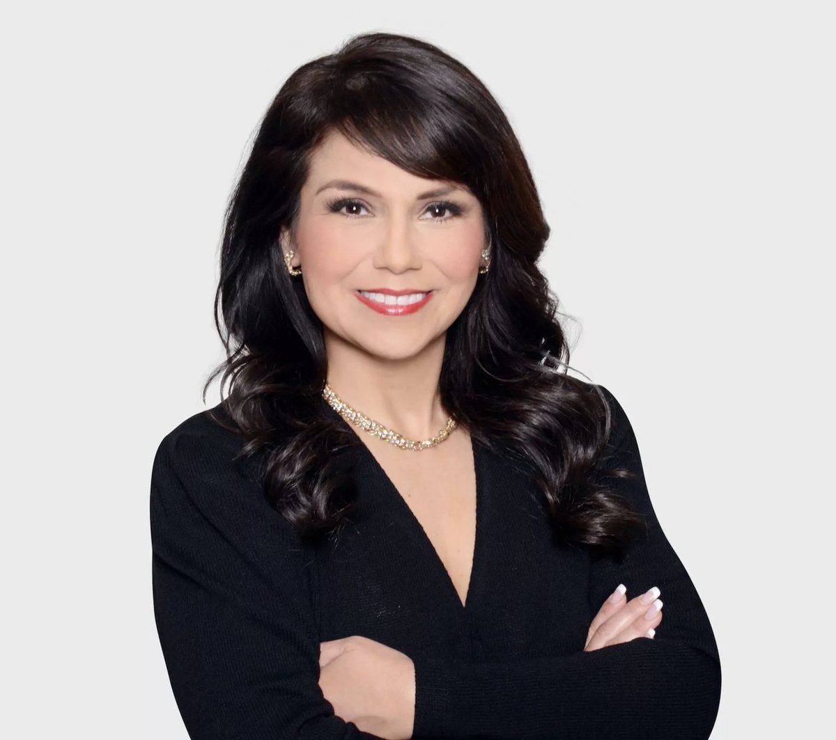 Meet the new chair for <a href="/USCLAA/">USC Latino Alumni Association</a>, Yasmin Davidds 🎉 A social entrepreneur, organizational psychologist and CEO of the Multicultural Women Executive Leadership Foundation, the Women’s Institute of Negotiation and the Dr. Yasmin Davidds Leadership Institute. 
alumni.usc.edu/people/yasmin-…