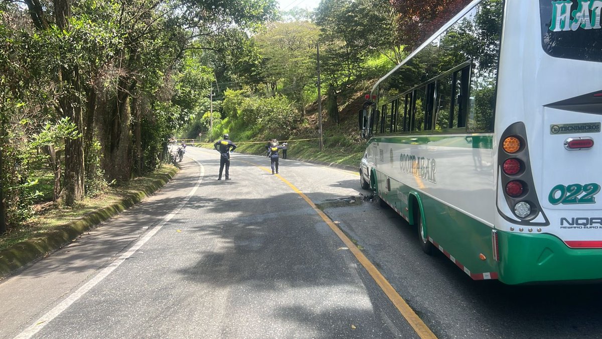 23/10/2024   12:00 m.

Vía vieja,  Hatillo - Barbosa, completamente cerrada por incidente de tránsito.