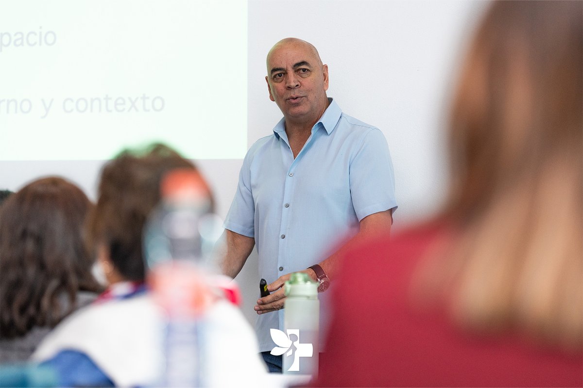 CruzHadaMX's tweet photo. Participamos en el Programa de liderazgo. Integración y cultura organizacional, impartido por el Lic. José Juan Sánchez Arias, quien es un destacado asesor en desarrollo personal. Desarrollamos nuestras habilidades para mejorar nuestras comunidades.
#CruzHada #TrabajamosJuntas https://t.co/1NInrx5X9A
