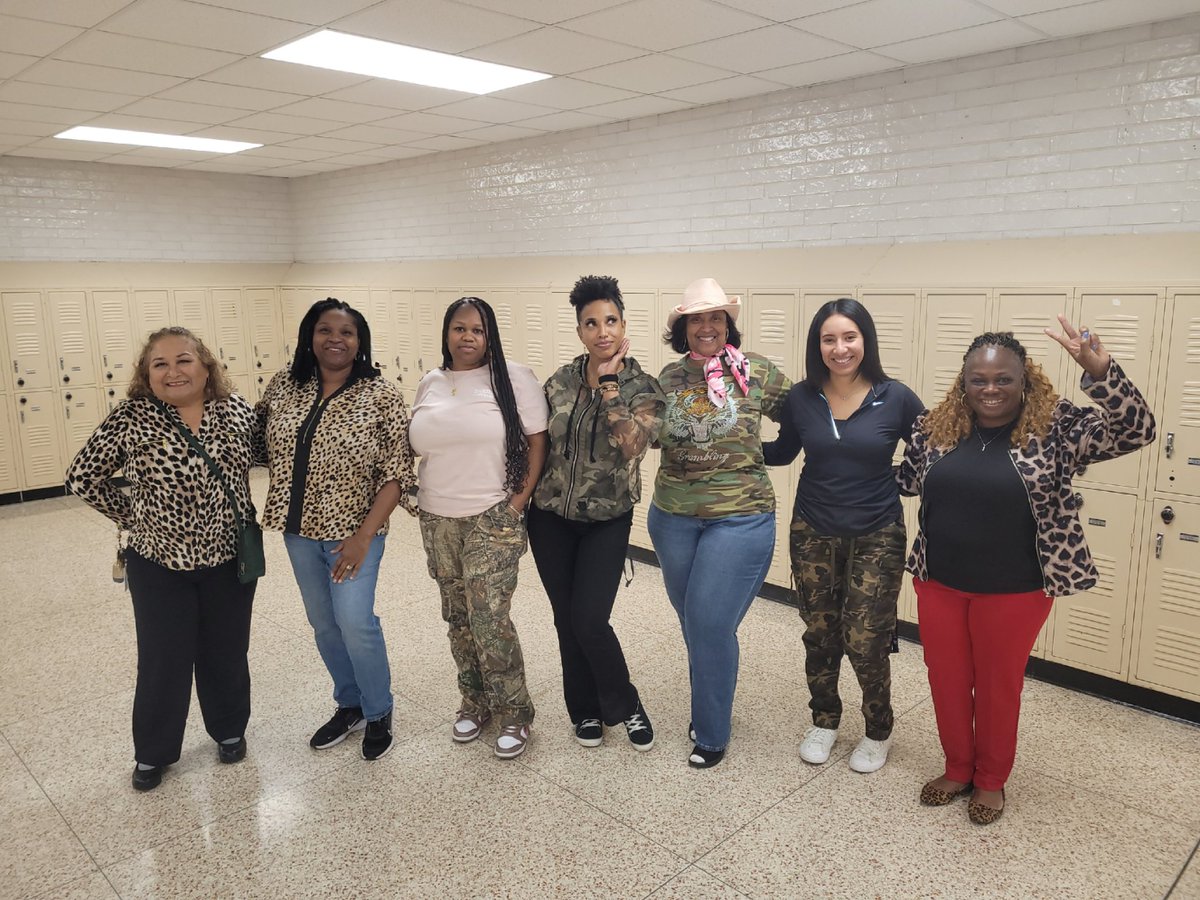 <a href="/ShotwellMS_AISD/">Shotwell Middle School - Aldine ISD</a> our teachers are "Wild" about Kindness ♥️ - showing their House pride by wearing camouflage and animal print. Our teachers are Grrrrrrreat! @IB_MrsNelms <a href="/DrKimJohnson07/">Dr. Kimberly Johnson</a>
