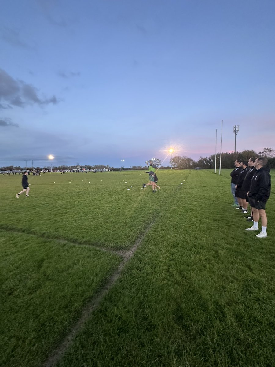 Andrew Newton (@a_newtdtcs) on Twitter photo Busy day rounded off with a double CPD at @South_GowerRFC as part of the <a href="/CommunityOsprey/">Ospreys in the Community</a> club night. Fantastic engagement from the coaches and big thanks to the u15 &u16 players.
Brilliant night of rugby by all involved.
#WRUHub 🏴🏉🔥 Busy day rounded off with a double CPD at @South_GowerRFC as part of the <a href="/CommunityOsprey/">Ospreys in the Community</a> club night. Fantastic engagement from the coaches and big thanks to the u15 &u16 players.
Brilliant night of rugby by all involved.
#WRUHub 🏴🏉🔥