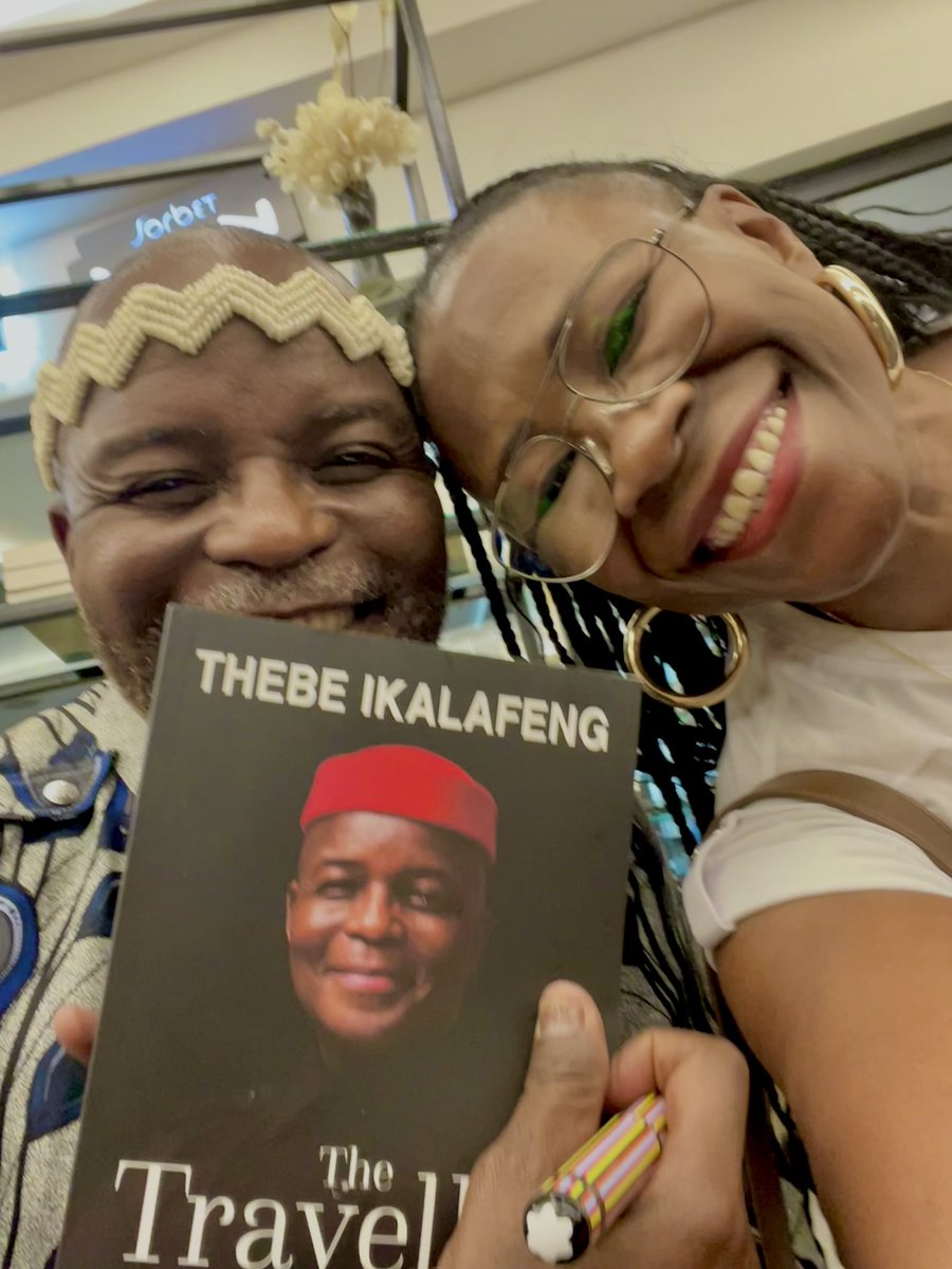 nothembaujx's tweet photo. When a book launch becomes an epic event, only @ThebeIkalafeng can pull that off🙌🏾. Congratulations my brother, can’t wait to dive into your journey and Africa’s story through your  experiences ❤️📚 https://t.co/DKVM4RtQni