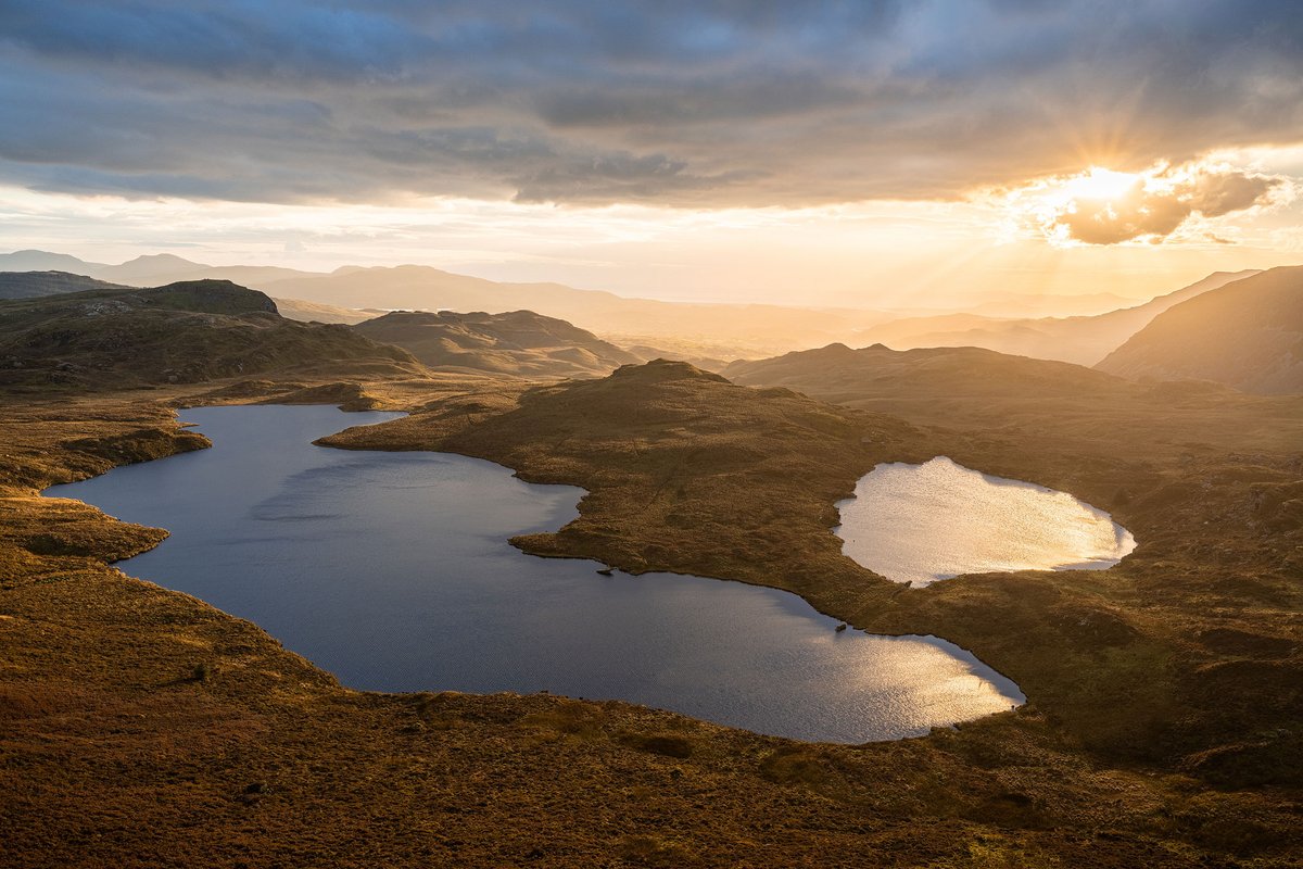 James Grant (@jamesgrantphoto) on Twitter photo Somewhere in Eryri. What a fantastic view and evening. Also a favourite spot of @Grant_Hyatt and I know he likes to keep this one quiet....he didn't even tell me until I figured it out reading a map ;)
<a href="/CountryfileMag/">Countryfile Magazine</a> <a href="/visitsnowdonia/">Snowdonia National Park</a> <a href="/visitwales/">Visit Wales ๐ด๓ ง๓ ข๓ ท๓ ฌ๓ ณ๓ ฟ</a> Somewhere in Eryri. What a fantastic view and evening. Also a favourite spot of @Grant_Hyatt and I know he likes to keep this one quiet....he didn't even tell me until I figured it out reading a map ;)
<a href="/CountryfileMag/">Countryfile Magazine</a> <a href="/visitsnowdonia/">Snowdonia National Park</a> <a href="/visitwales/">Visit Wales ๐ด๓ ง๓ ข๓ ท๓ ฌ๓ ณ๓ ฟ</a>