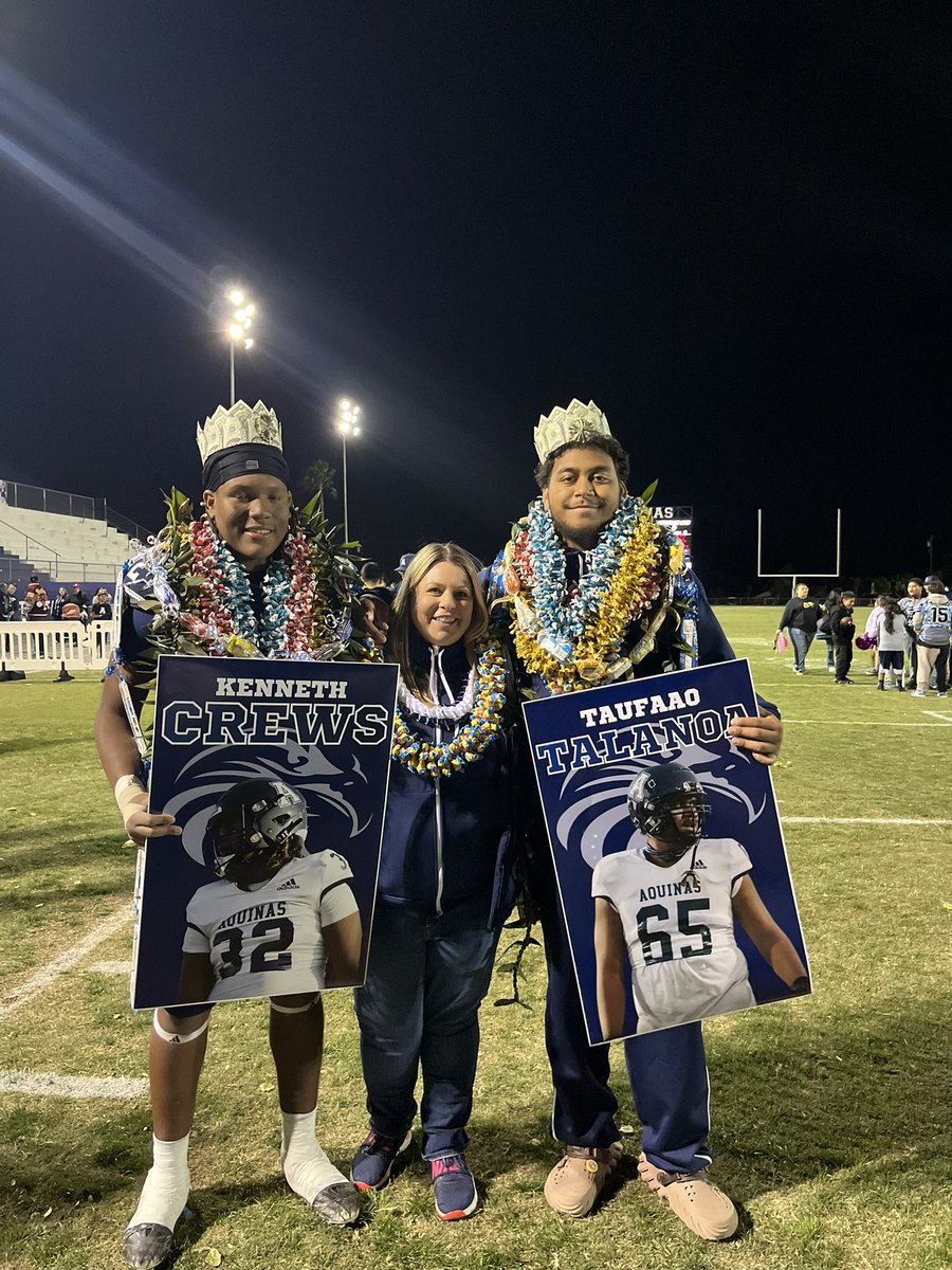 Poohcrews32's tweet photo. Got the win on senior night last Friday!! I would like to thank @CoachAgno for everything !! @FaaoTalanoa61 @KentCrews59 @MaxTaufaao @Aquinas_Falcons https://t.co/akZK01qAir