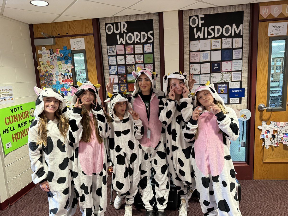 “Dreaming of a bright future!”💡#RedRibbonWeek <a href="/GoodrichSchool/">Goodrich School</a>