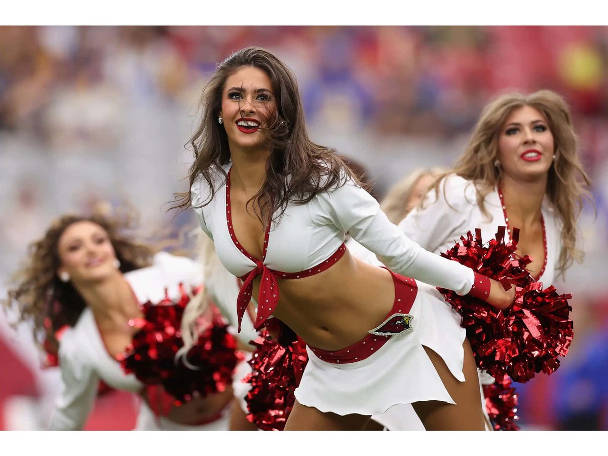 barstoolsports's tweet image. We Used to Be a Proper Country: Cardinals Cheerleaders Were Basically Benched Just So Some High Rollers Could Watch the Game from Field Level buff.ly/3Yy8pPL