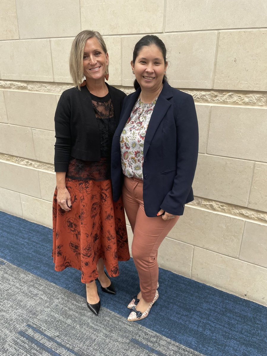 MrsHankinsClass's tweet image. So thankful for you, your partnership &amp;amp; friendship. #APLife #SweetAndSalty #KirkCan
🧡🖤