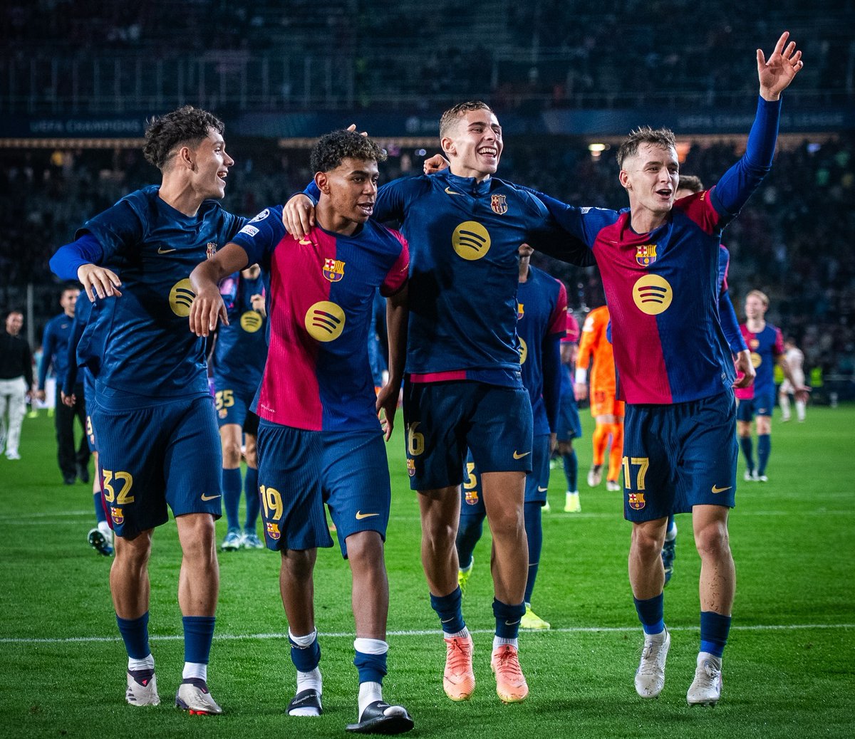 Forca_Fcb's tweet photo. مارك كاسادو IG: هذا هو البارسا!!!💙❤️ شكرا كوليز! https://t.co/L9u2epE4mX