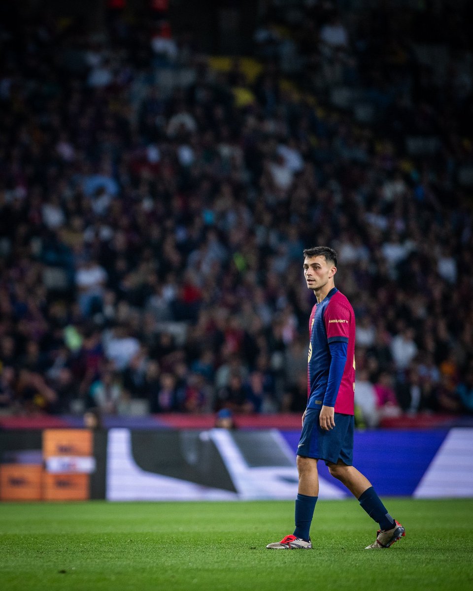 BarcaUniversal's tweet photo. Flick: "Pedri has all the great qualities, he has a lot of quality and is a great player, he has the ambition to win games and he makes everything very easy. It is a real pleasure to watch him play." https://t.co/wV84OuzvQy