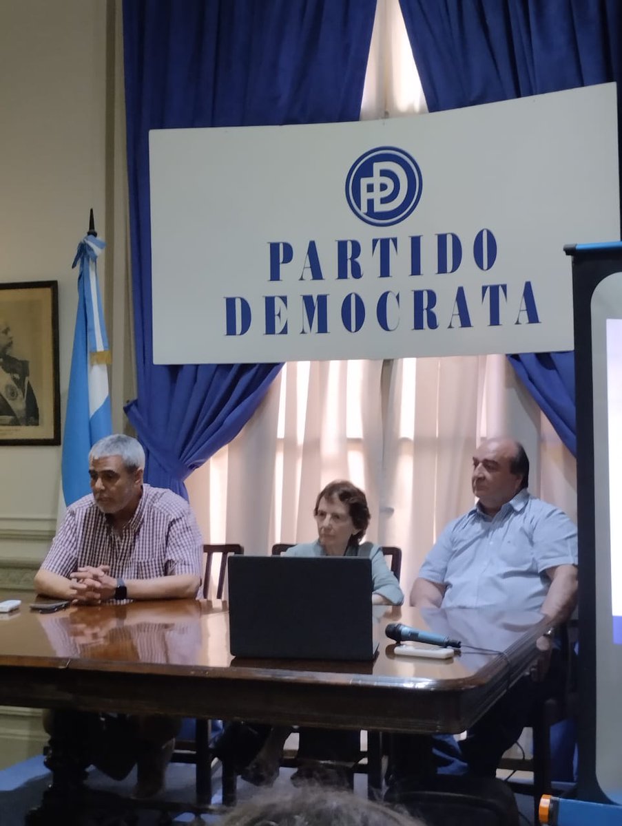 El Partido Demócrata se reorganiza, vamos a desterrar al peronismo de Moreno y de toda la pcia de una vez y para siempre .