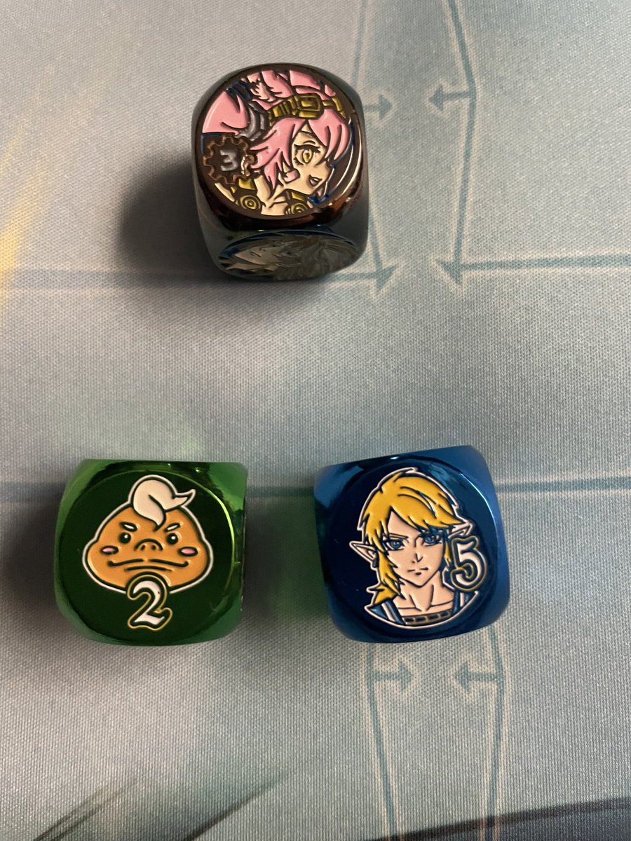 JakeW55's tweet photo. @ManaMoonArt my goddess bow dice finally came in and it came with an extra dice from a collection I missed out on. Thank you! https://t.co/e785GTyG7d