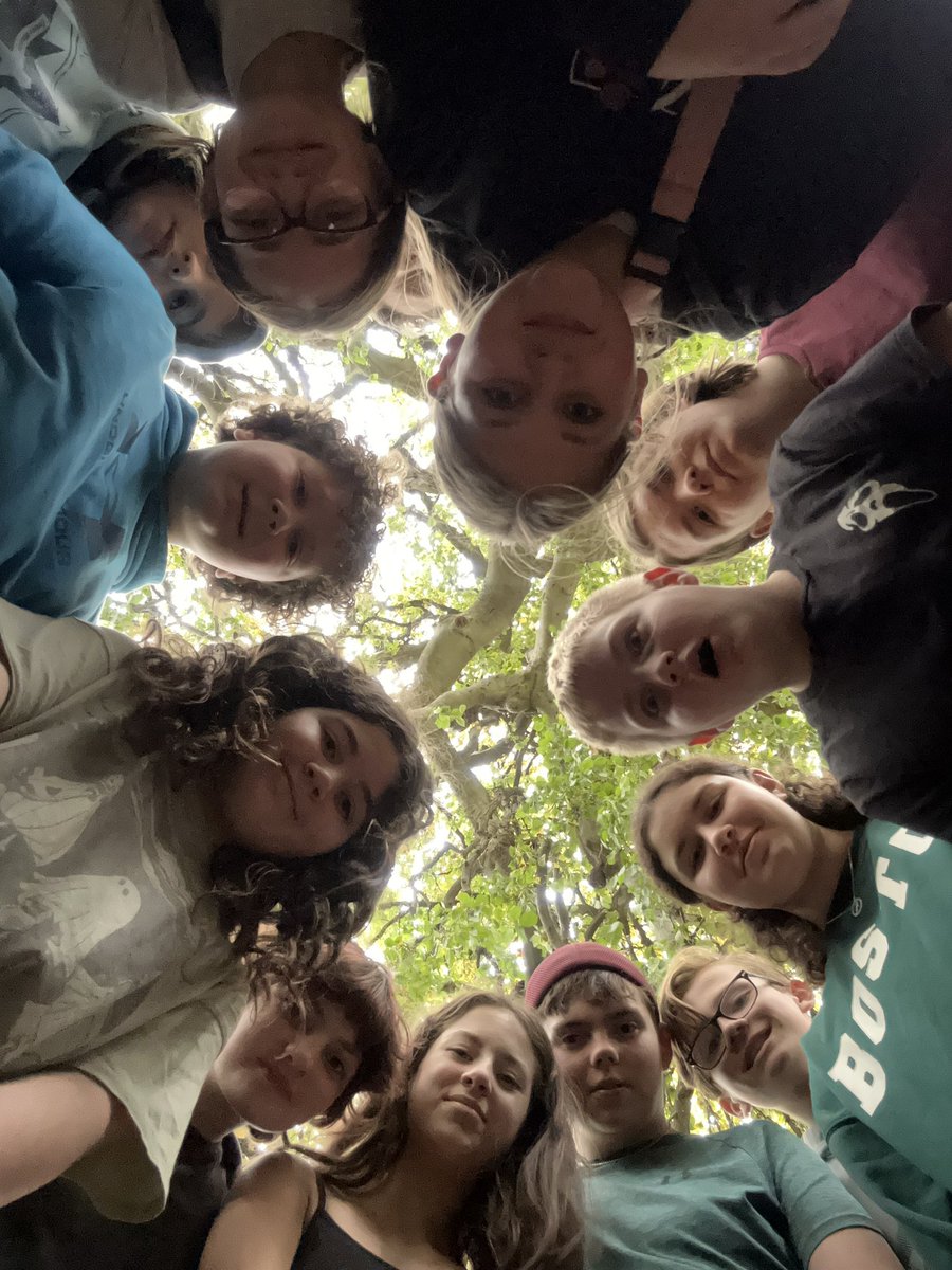 Wbarton11's tweet photo. Athena History Club enjoying a beautiful fall afternoon and learning a bit as well! @friendsofmounthope, @GreeceAthenaMS, @GreeceCentral https://t.co/TlwxMu0VOR