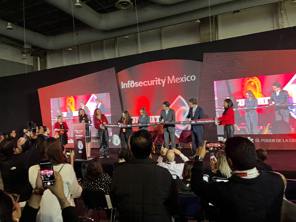 Asoc_InternetMX's tweet photo. ¡Presentes en Infosecurity Mexico! Nuestro presidente @pcoronaf  participó en la inauguración del evento y @VictorLagunes  VP de Innovación y Tecnologías Emergentes #AIMX con una interesante ponencia en materia de ciberseguridad en la sección Smart Defence Arena.
#InfosecurityMx https://t.co/qEWn5doKEH
