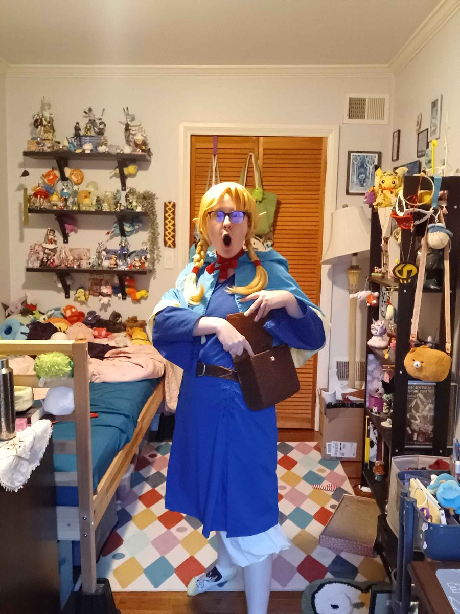 glazenewt's tweet photo. this was the first time i tried everything on together!!!

#DeliciousinDungeon https://t.co/2oOUm11sgf