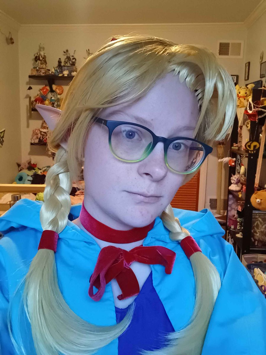 glazenewt's tweet photo. this was the first time i tried everything on together!!!

#DeliciousinDungeon https://t.co/2oOUm11sgf