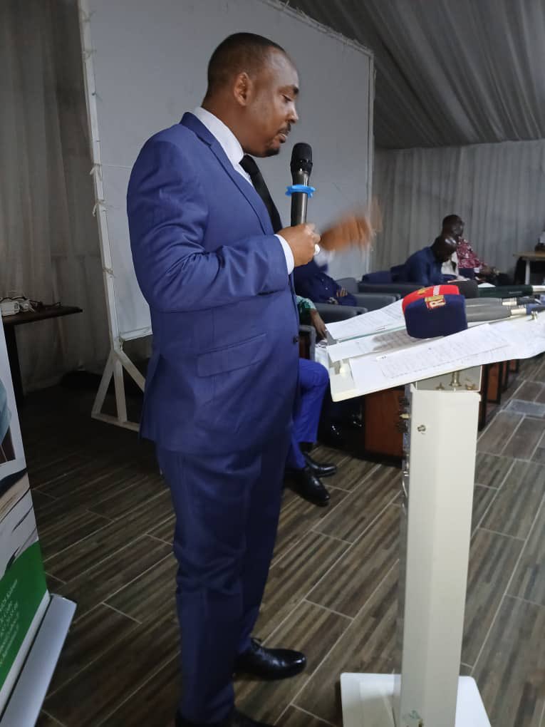 Gando444's tweet image. Mes remerciements à tous ceux et à toutes celles qui ont effectué le déplacement pour assister et formuler des témoignages émouvants à ma personne à l’occasion de la dédicace du livre «  le Défi guinéen’ Merci ! Merci !🙏🙏🙏