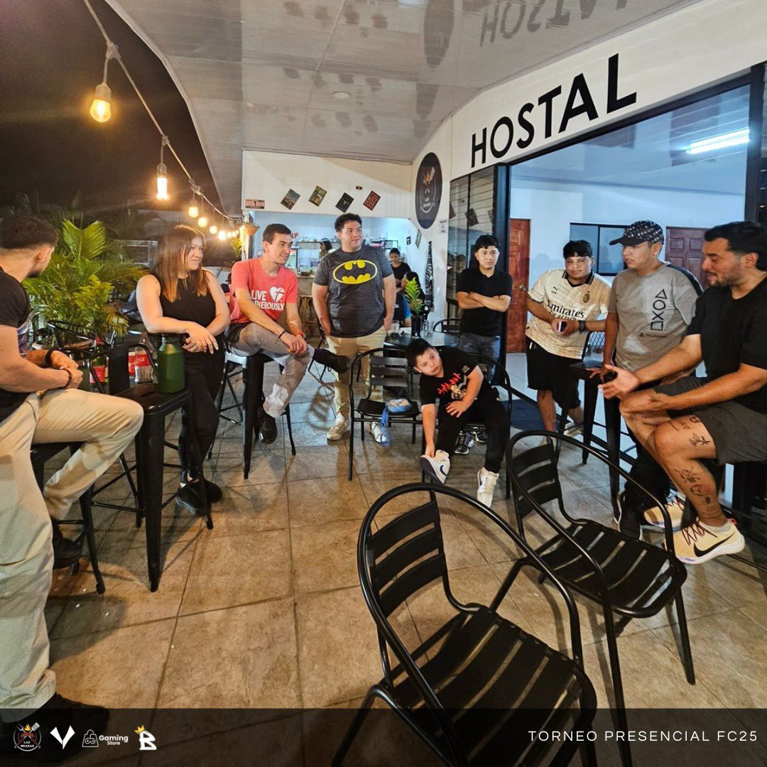 VoidgamingSv's tweet photo. El sábado 19 de octubre tuvimos el honor de organizar nuestro primer torneo presencial en Ahuachapan y estamos muy felices con el resultado y el enorme cariño que recibimos.

¡Esperamos que lo disfrutaran y se llevaran una bonita experiencia del torneo! https://t.co/KJzGPwaDsL