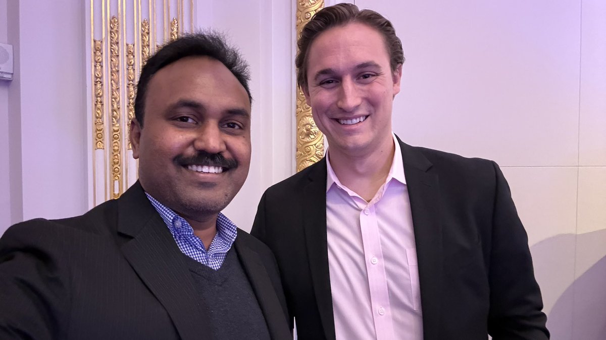 VikashKodati's tweet image. Glad to have met @thesheetztweetz  at @NYSE #spacesummit  @CNBC