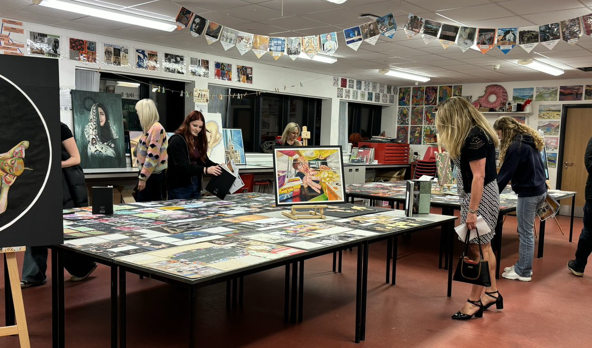 A busy night <a href="/artCHS1/">artCHS</a> ! Thanks to all the prospective Art students and parents for attending tonight. We hope to see you next September.