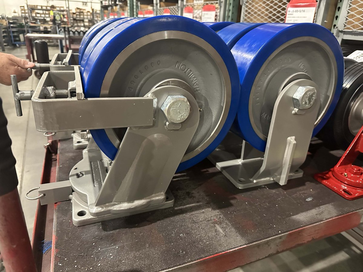 Hamilton_Caster's tweet image. Another batch of dual-wheel Maxi-Duty Casters is shipping out!  With added swivel locks &amp;amp; heavy-duty brakes, they&apos;re ready for tough jobs in the maritime industry. 💪 
#HamiltonCasters #MaterialHandling #HeavyDuty