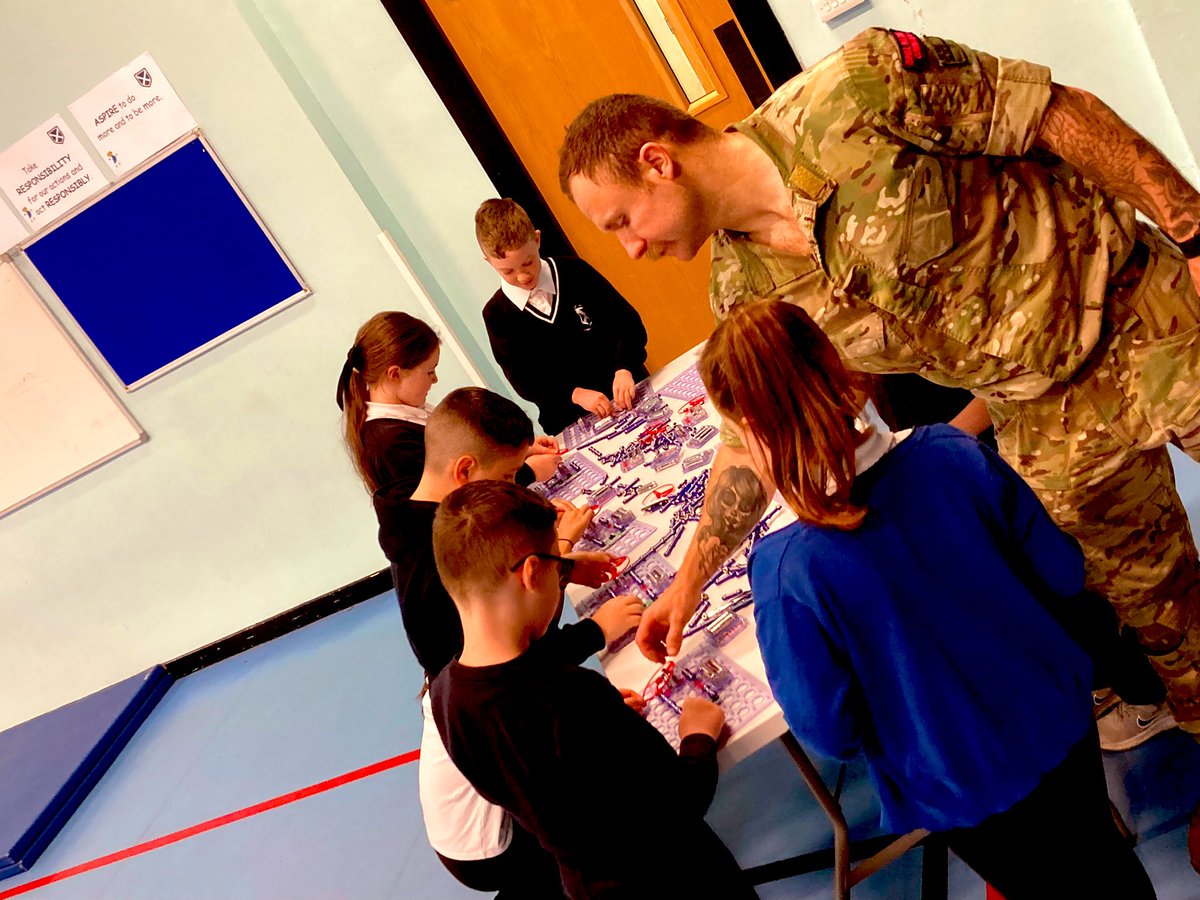 GisbeyMrs's tweet photo. Thank you to our STEM visitors from The Royal Navy today! We learned how to make circuits, created a moving robot and learned about air pressure!
#stem24
💙 https://t.co/2Ic3fTpbnG