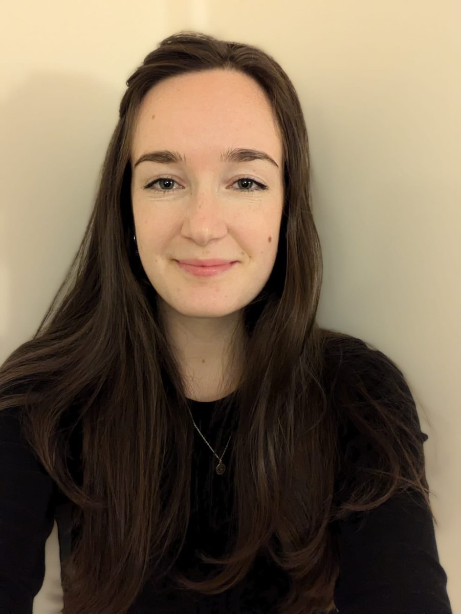 #WelcomeToTheTeamWednesday #Croesoi'rTimDyddMercher

We are very happy to welcome the lovely Molly to our team as a newly qualified Speech &amp; Language Therapist 😊🌈