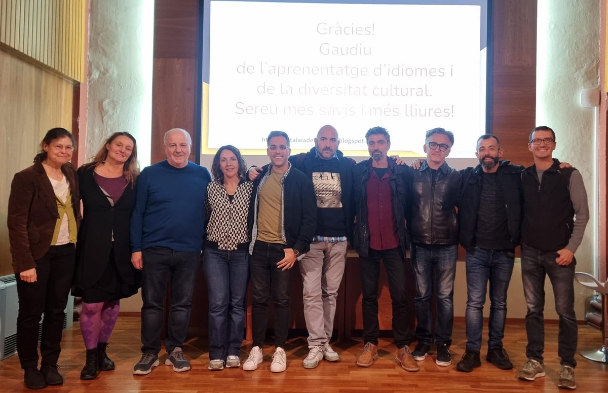 Curs inaugurat! Moltes gràcies a tots els que ens heu acompanyat i sobretot a Joan Ramon Zaballos, per la seva magnífica xerrada i companyia 
#eoiseu #curs20242025 #someoi #inauguraciodecurs #eoi #eoicat #laseu <a href="/ajlaseu/">Ajuntament de la Seu d'Urgell</a>
@jrzaballosviatges <a href="/JRZaballos/">Joan Ramon Zaballos</a> <a href="/inshugroger/">INS Hug Roger III</a> <a href="/InsPereBorrell/">Institut Pere Borrell Puigcerdà</a>