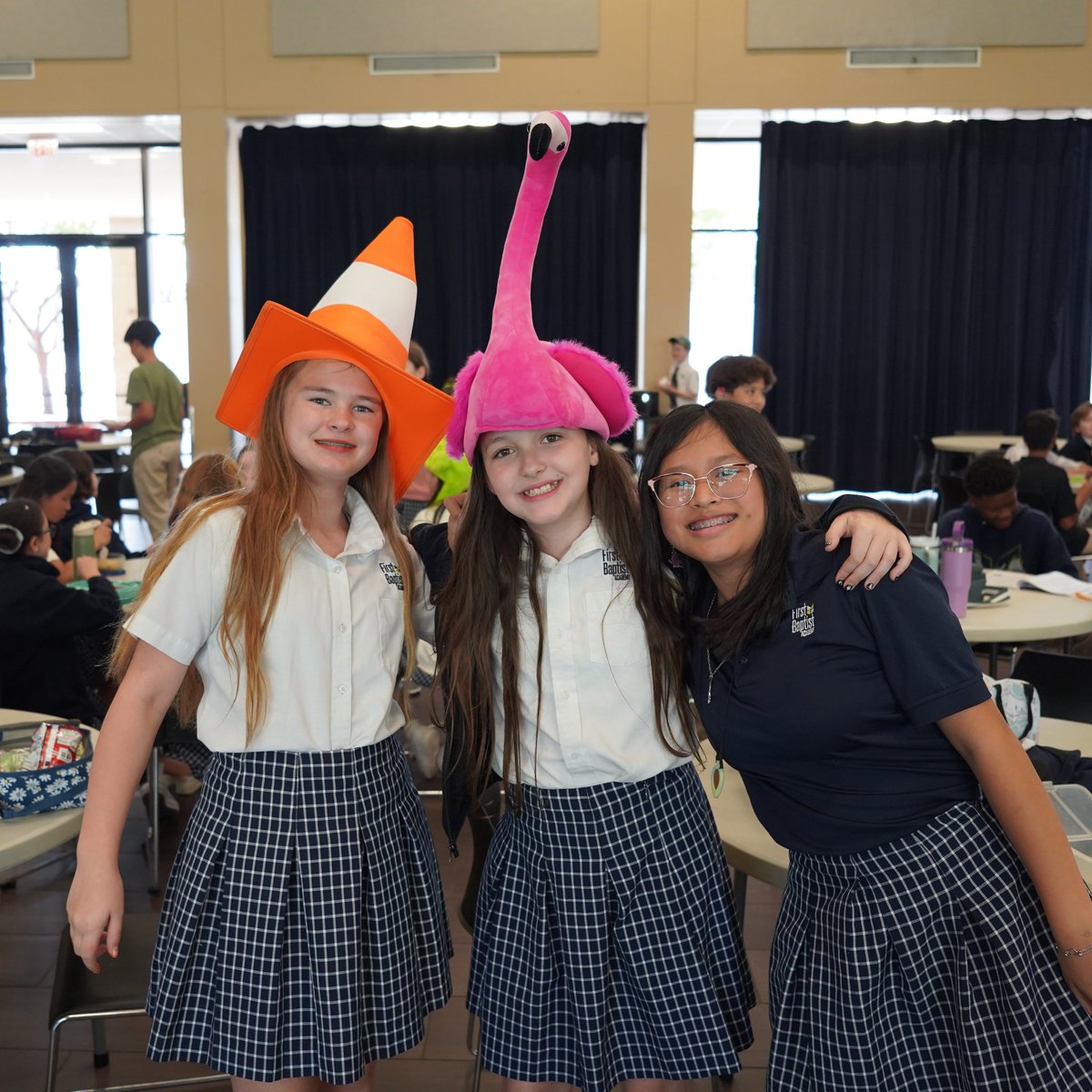 FBA_Middle's tweet photo. We saw some CRAZY hair and hats today for day 3 of #FBAMiddleSchool Spirit Week! We've loved seeing our students show their #FBAWarriorSpirit so far this week and can't wait for tomorrow's All School Blue Out! #WeAreFBA https://t.co/WmZHFvyYpH