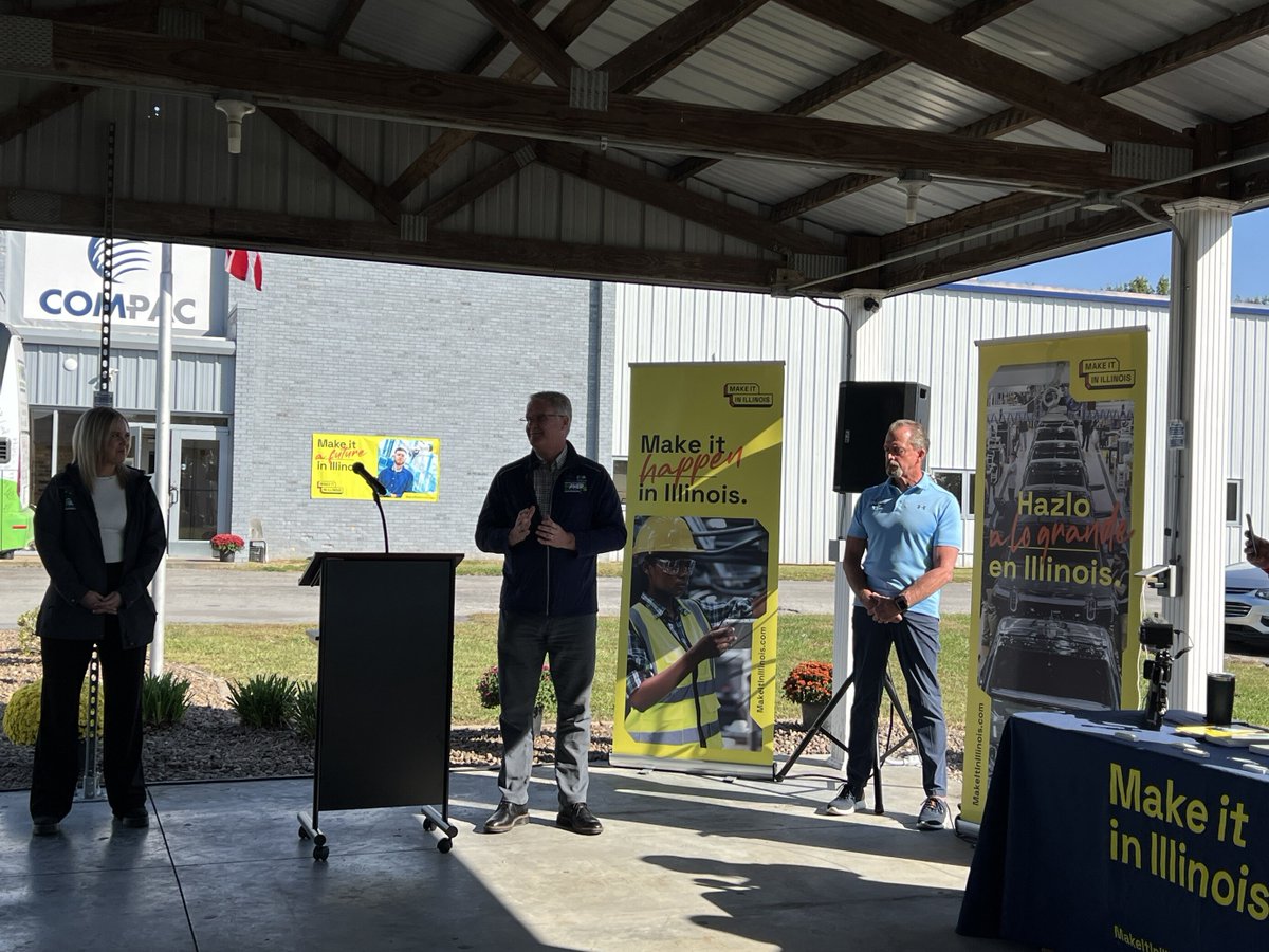 IMECillinois's tweet image. The State of Illinois launched a groundbreaking manufacturing marketing campaign to boost Illinois’ manufacturing talent pipeline: Make It In Illinois

Visit hubs.ly/Q02VxMpg0 to learn more

#MakeItInIllinois #ILManufacturing #Manufacturing #Illinois #Careers