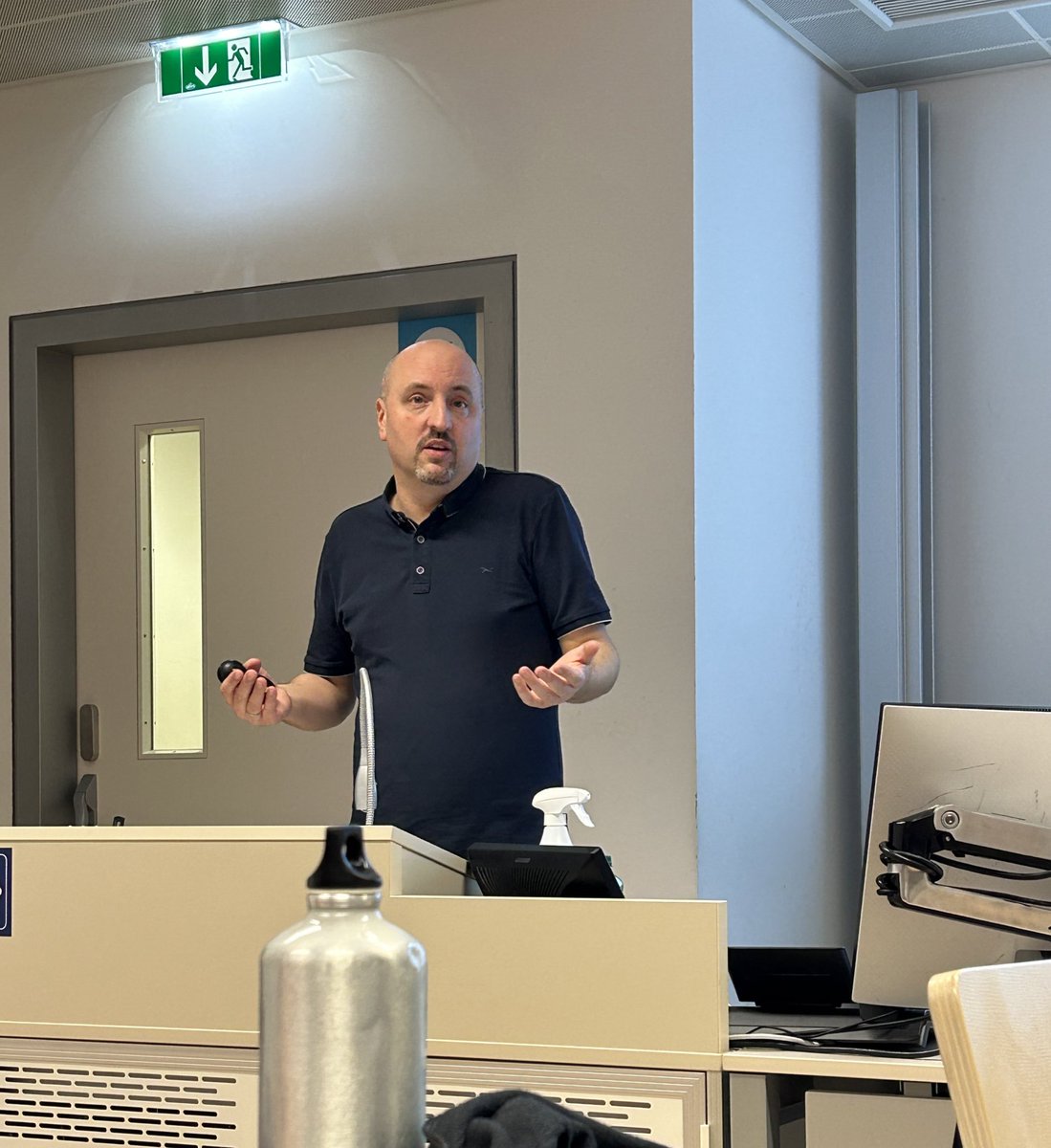 Im ersten Vortrag der <a href="/wipolakademie/">Wipol-Akademie</a> nach dem Eröffnungswochenende ging <a href="/laurenzennser/">Laurenz Ennser-Jedenastik</a> der Frage „Wohin steuert Österreich nach der Nationalratswahl 2024“ nach - sehr spannende Analyse!