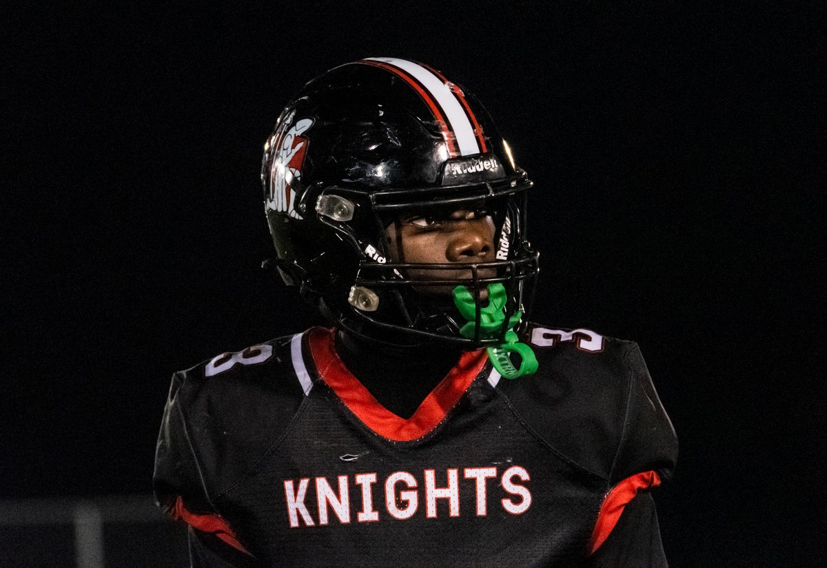 BishopLuersFB's tweet photo. Tournament ready.
#KnightFaces | #LuersSpirit https://t.co/G3zycsr46l