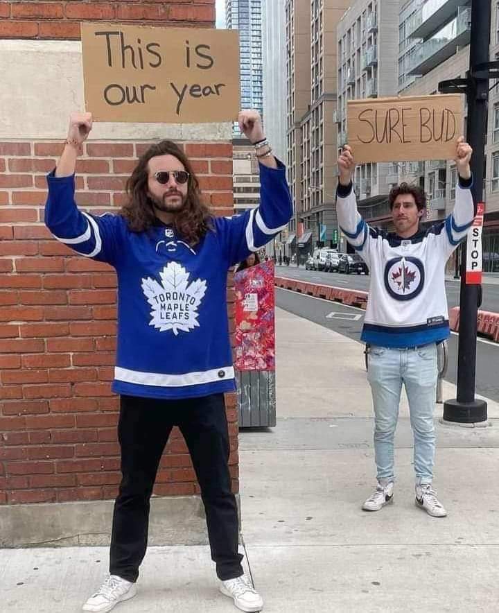 mirandablocka's tweet photo. @jpolly22 is this real or photoshop? https://t.co/dTv5NTQzyT