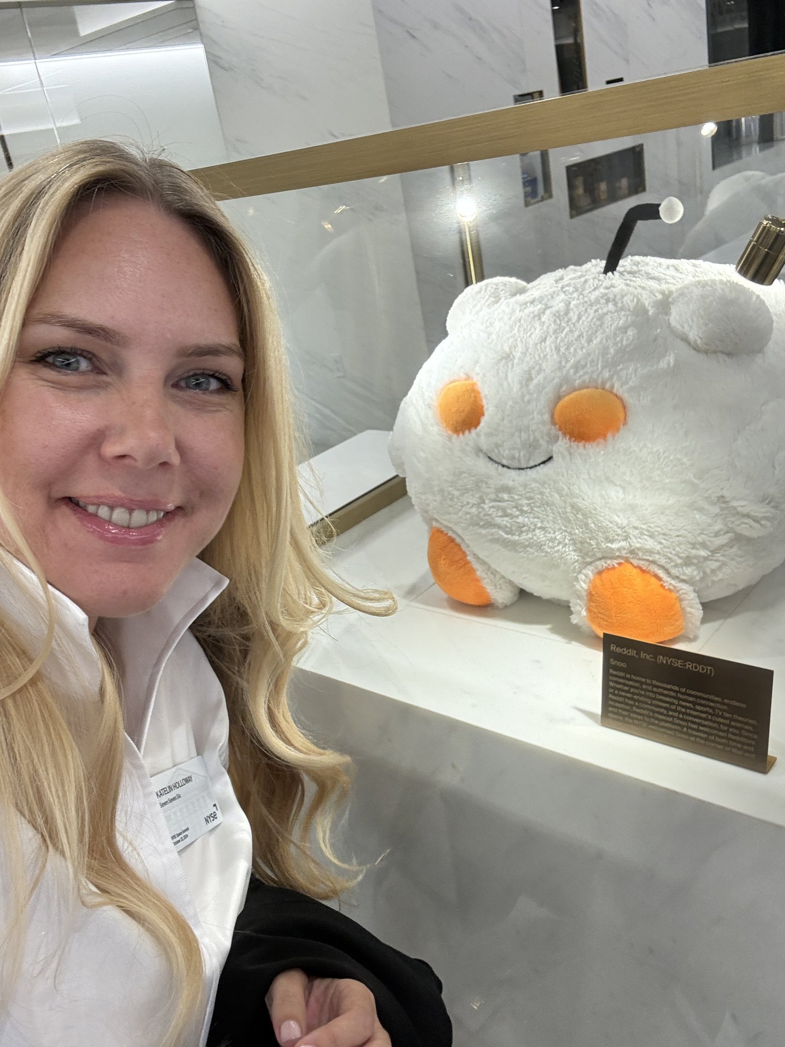Katelin Holloway 💙 on X: &ldquo;Found my buddy in the lobby of the NYSE 
