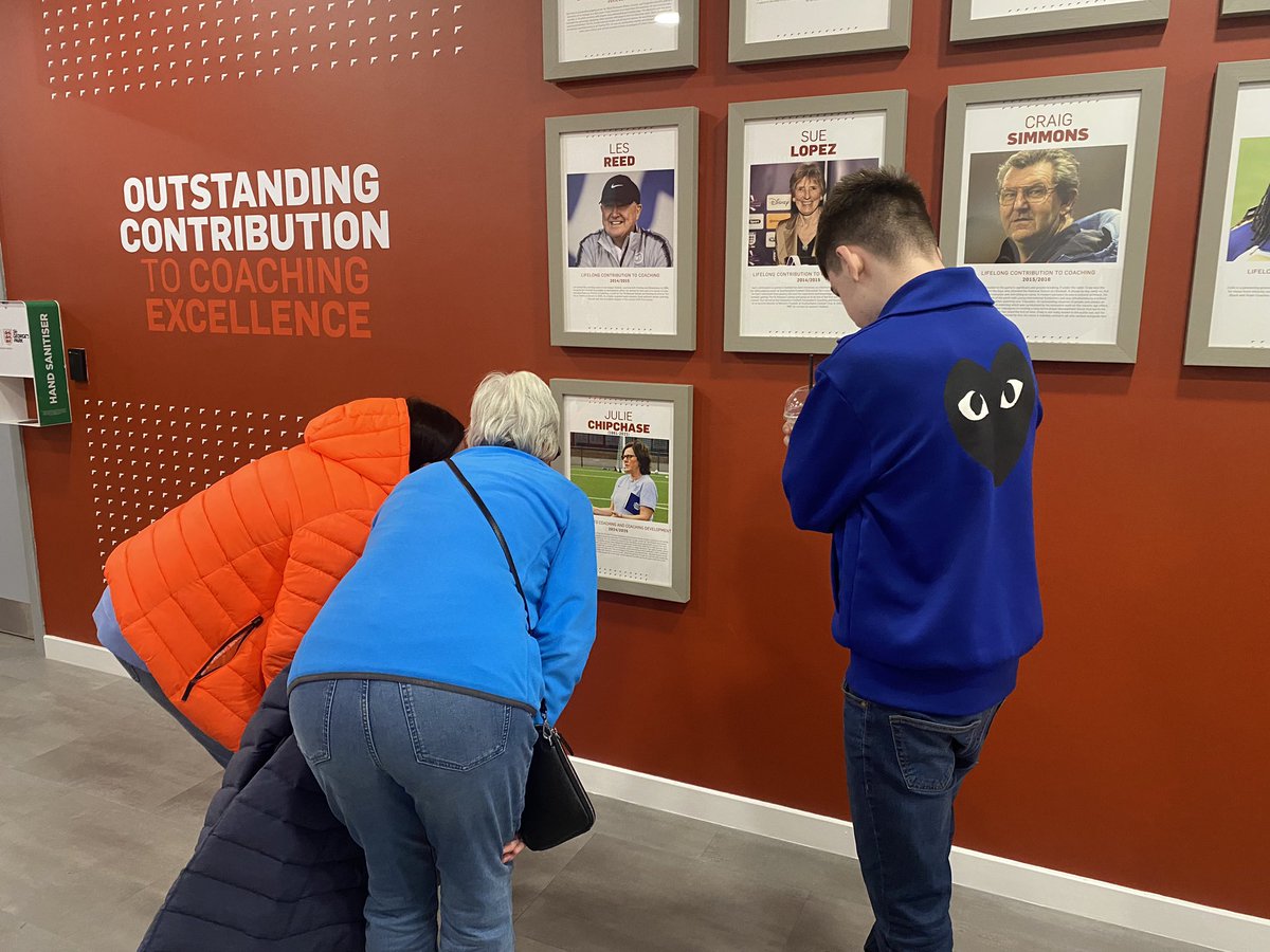 suey_smith's tweet photo. Yesterday we had the privilege to  unveil  our much loved and missed  friend/colleague Julie Chipchase ‘Chippy’ into the @EnglandLearning  outstanding contribution to 
Coaching excellence , with her dear friends and family present. 
Her legacy will never be forgotten ⚽️ https://t.co/2KiGQ3sr8Y